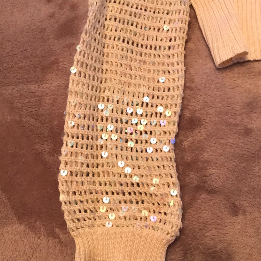 BCBG MAXAZRIA SWeater wrap top - Picture 5 of 7